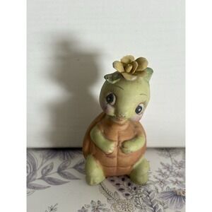 Adorable Vintage Turtle Figurine Flower On head